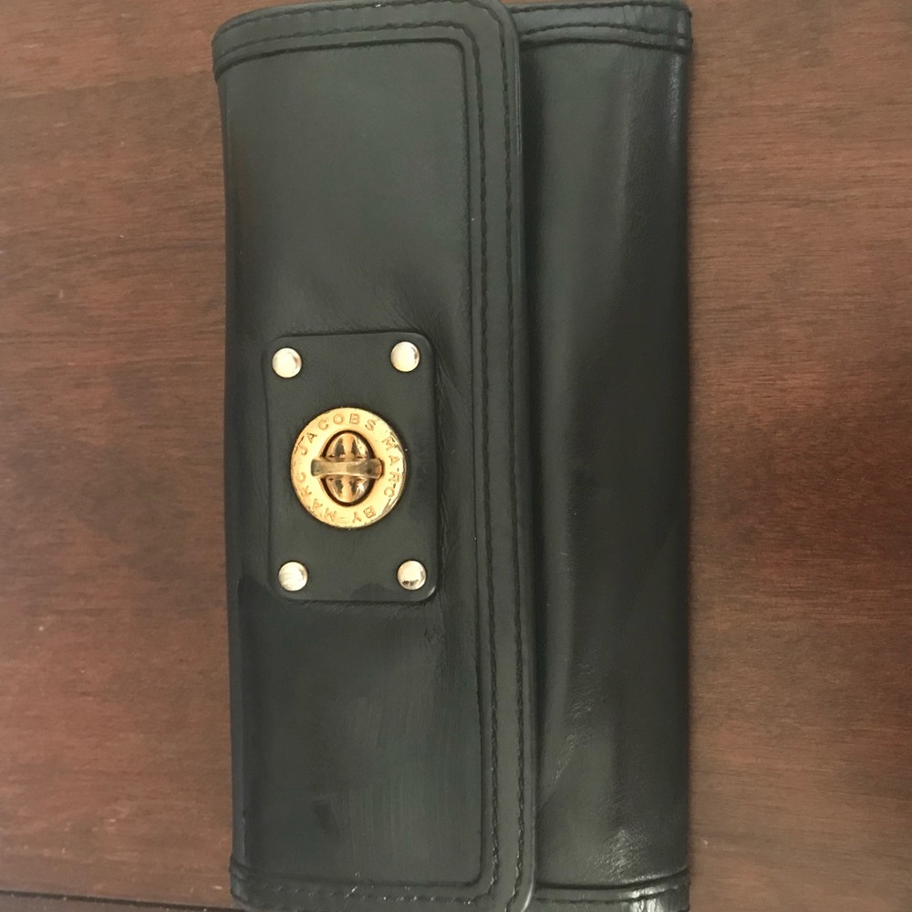 💛MARC BY MARC JACOBS Turnlock Long Trifold Wallet